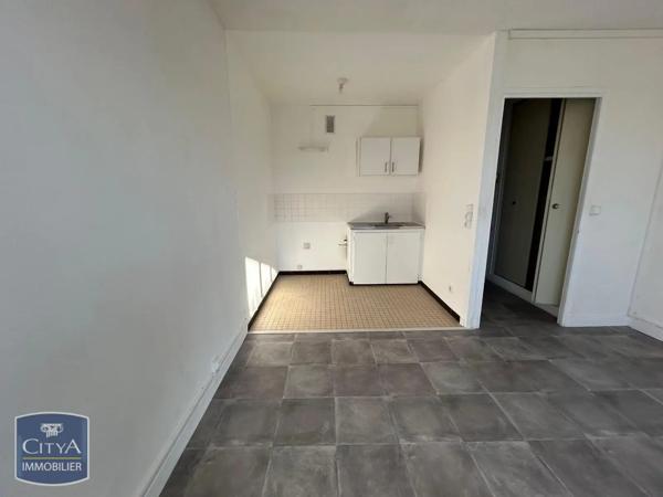 Appartement à louer 1 pièce 36.76m² Évry-Courcouronnes (91000)