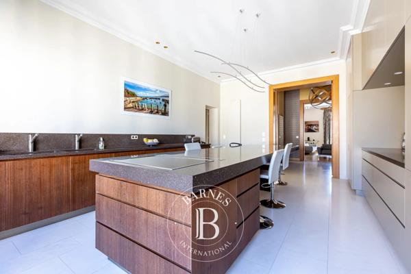 Neuilly-sur-Seine, Appartement 5 Chambres -  291 m² à vendre