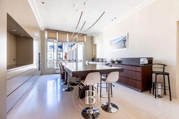 Neuilly-sur-Seine, Appartement 5 Chambres -  291 m² à vendre