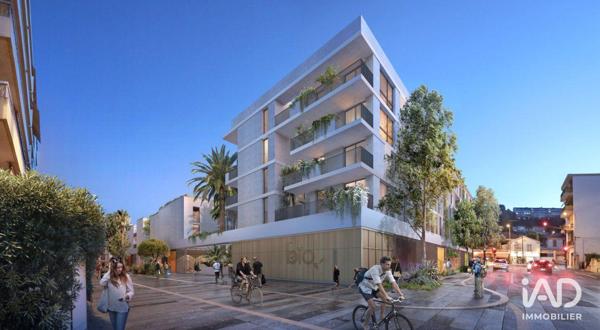 Appartement à vendre 4 pièces 77 m² Saint-Laurent-du-Var