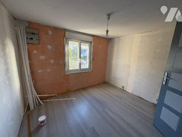 A VENDRE A NEUVILLE COPPEGUEULE maison de 130 m²