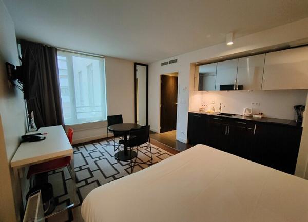 Appartement à vendre    1 pièce •  Grenoble