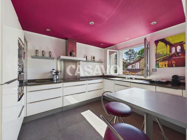 Vente Maison 6 pièces de 150m² - 78220 Viroflay