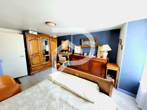 Maison 6 pièces 283.9 m2