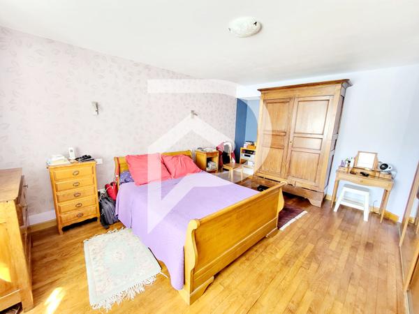Maison 6 pièces 283.9 m2