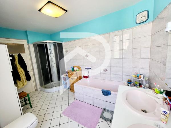 Maison 6 pièces 283.9 m2