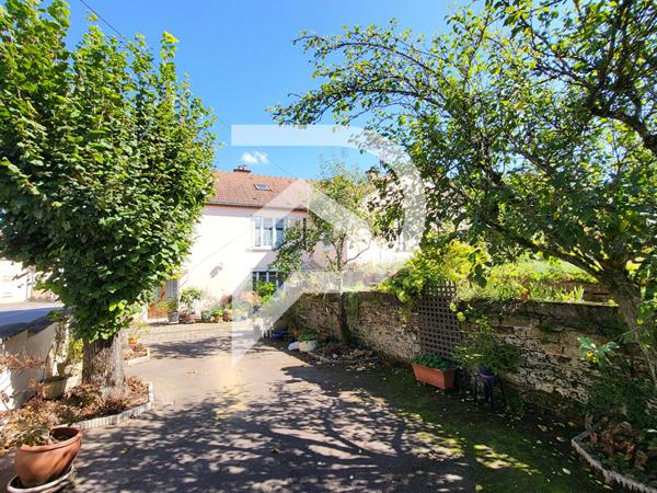 Maison 6 pièces 283.9 m2