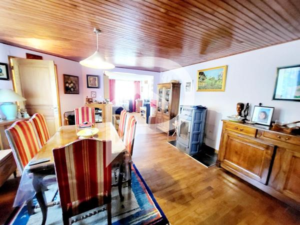 Maison 6 pièces 283.9 m2