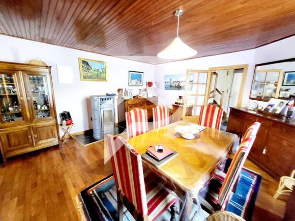Maison 6 pièces 283.9 m2