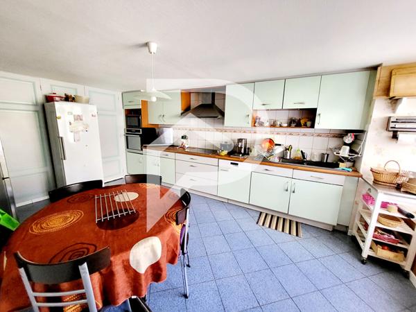 Maison 6 pièces 283.9 m2