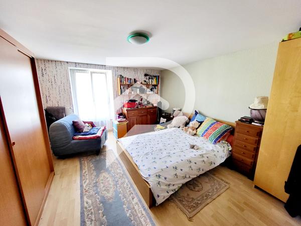 Maison 6 pièces 283.9 m2