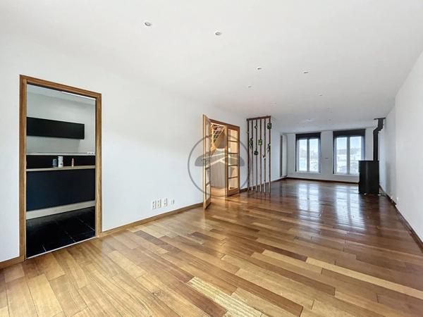 Vente Maison 5 pièces 158 m2 à Saint-Quentin