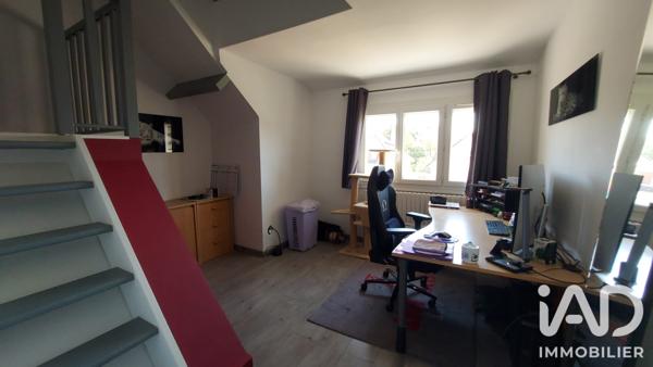 Maison à vendre 6 pièces 152 m² Le Mesnil-Saint-Denis