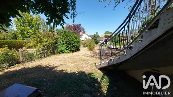 Maison à vendre 6 pièces 152 m² Le Mesnil-Saint-Denis