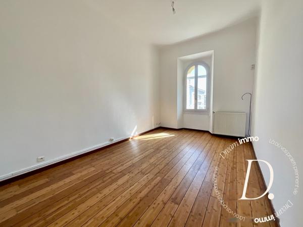 Appartement 3 pièces 57m2 en hyper-centre avec cave