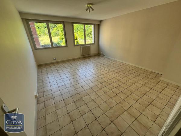 Appartement à louer 1 pièce 45m²