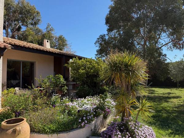UNE PROPRIÉTÉ INTROUVABLE : 2 159 M² DE JARDIN PRIVÉ AU CŒUR DE NARBONNE