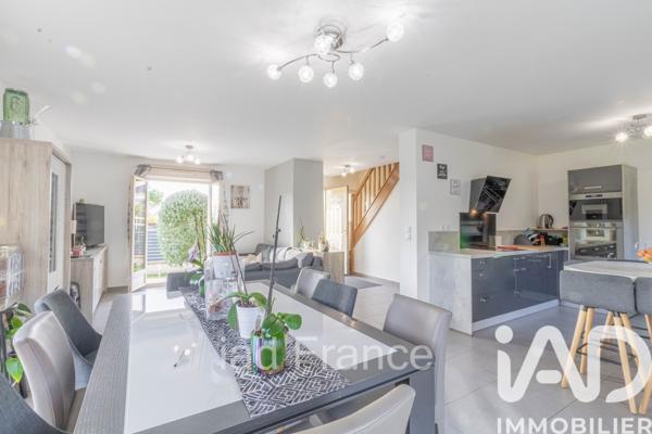 Maison à vendre 6 pièces 117 m² Maule