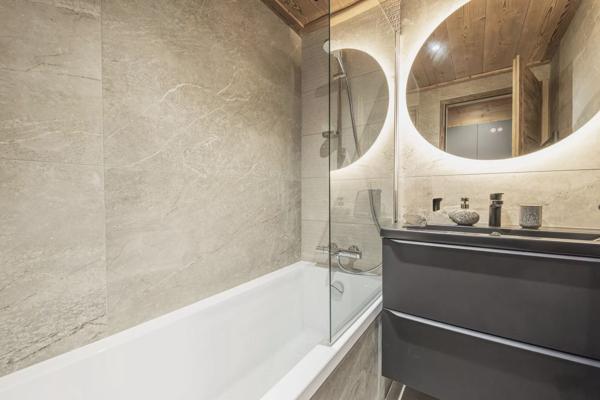 T2 coin montagne d’exception skis aux pieds – 45 m² avec balcons – Cœur de Val Thorens