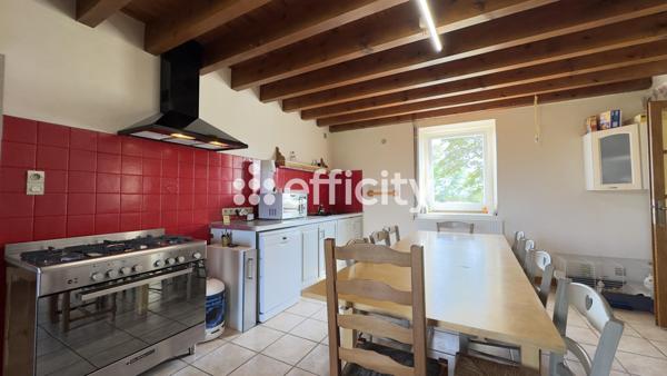 Maison 8 pièces - 235 m²