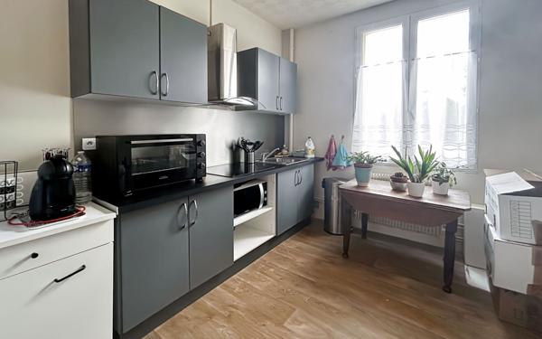 Appartement à louer    2 pièces • 45 m2 Reims