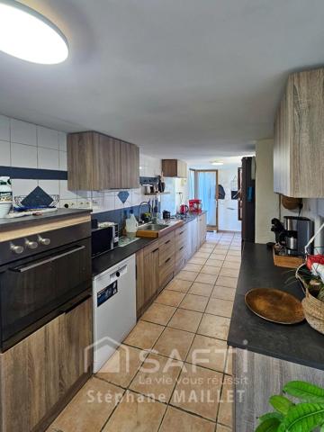 Propriété 211 m², gîte possible, DPE C