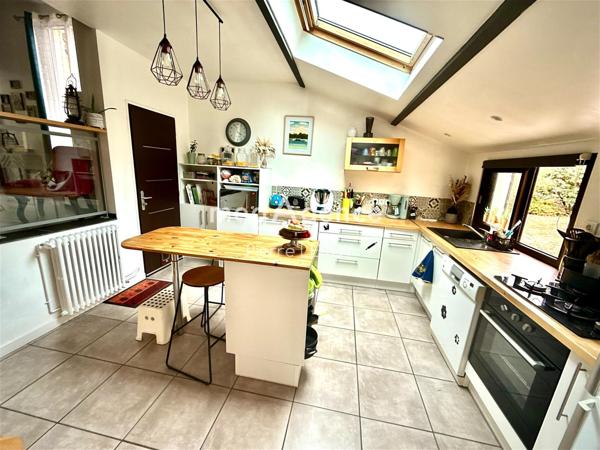 Maison à LA POSSONNIERE, 49170 - 6 pièces 101m²