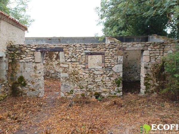 Maison en pierre à rénover