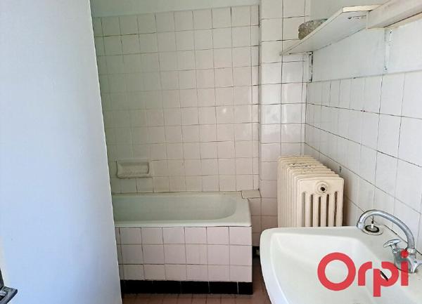 Maison à vendre    7 pièces •  Parsac