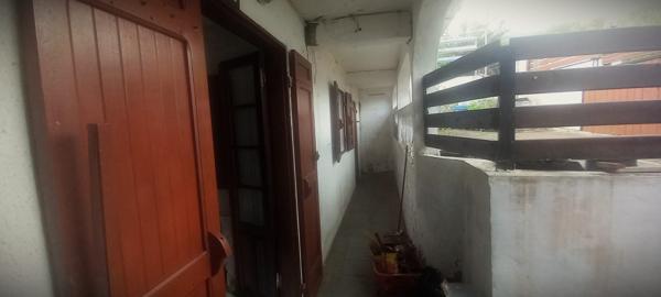 Maison mitoyenne à restaurer de 143 m² à LA CHALOUPE