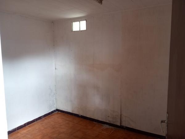 Maison mitoyenne à restaurer de 143 m² à LA CHALOUPE