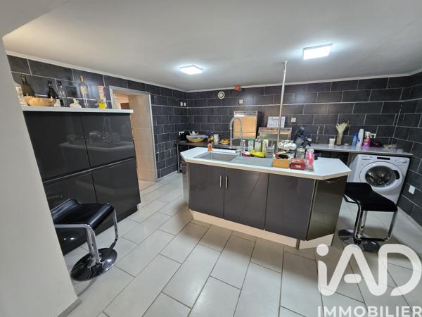 Maison à vendre 10 pièces 318 m² Saint-Ambroix
