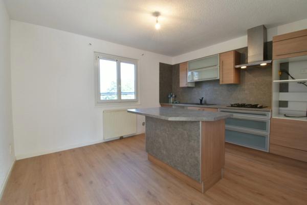 VILLA DE PLAIN PIED 5 CHAMBRES SUR GRAND SOUS SOL + TERRAIN