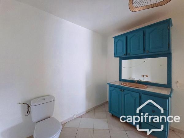 À LOUER – BAS DE VILLA T5 DE 131 M² – SECTION LABROUSSE LE GOSIER (971)