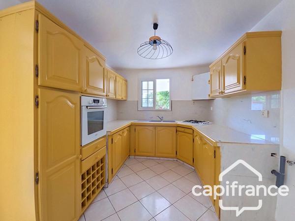 À LOUER – BAS DE VILLA T5 DE 131 M² – SECTION LABROUSSE LE GOSIER (971)