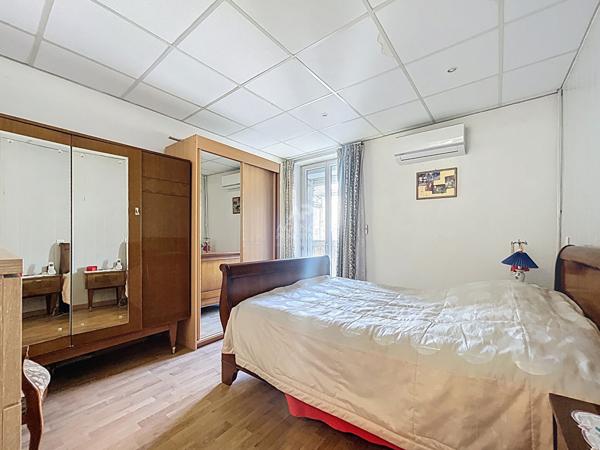 Maison Montesson €724 500 ** - Référence 161439