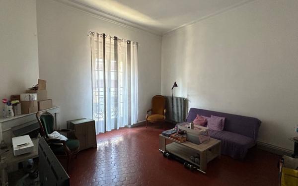 Appartement à louer    3 pièces •  Nîmes