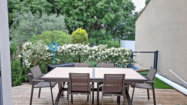 Maison
                                                                                                                                                                                                                                                                                                                        4 pièce(s)                                                                                                                                                                                                          3 chambre(s)                                                                                                                                                                                                          102  m²