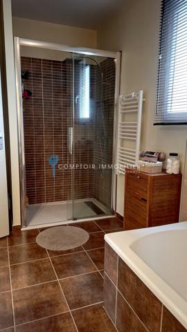 Maison
                                                                                                                                                                                                                                                                                                                        4 pièce(s)                                                                                                                                                                                                          3 chambre(s)                                                                                                                                                                                                          102  m²