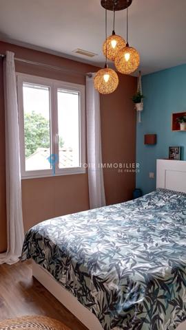 Maison
                                                                                                                                                                                                                                                                                                                        4 pièce(s)                                                                                                                                                                                                          3 chambre(s)                                                                                                                                                                                                          102  m²