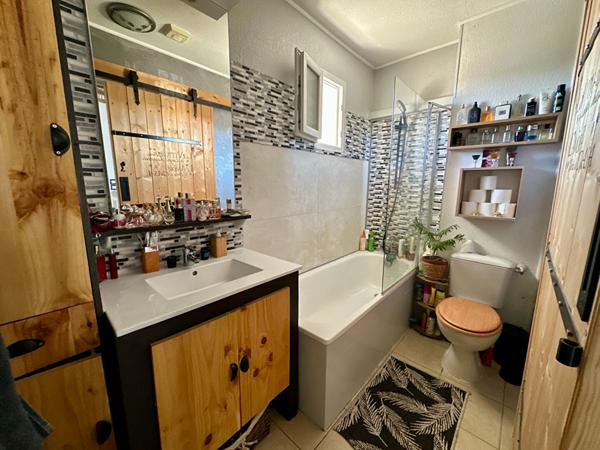 Maison à vendre à La Ciotat - 3 chambres, piscine et jacuzzi