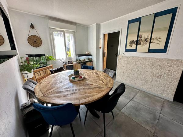 Maison à vendre à La Ciotat - 3 chambres, piscine et jacuzzi