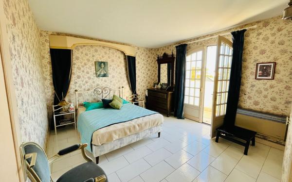 Maison à vendre    6 pièces •  Royan