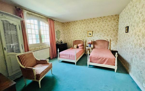 Maison à vendre    6 pièces •  Royan