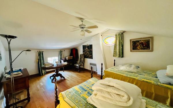 Maison à vendre    6 pièces •  Royan