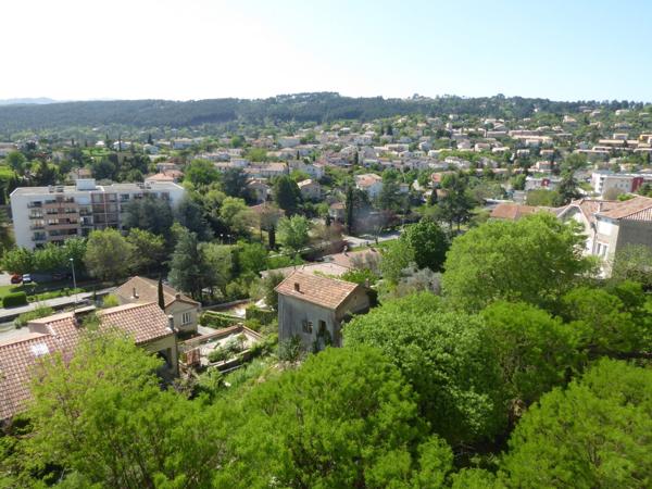 APPARTEMENT DE TYPE F3 BIS