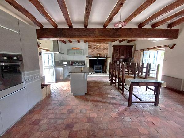 MAISON DE CAMPAGNE AVEC FORT POTENTIEL