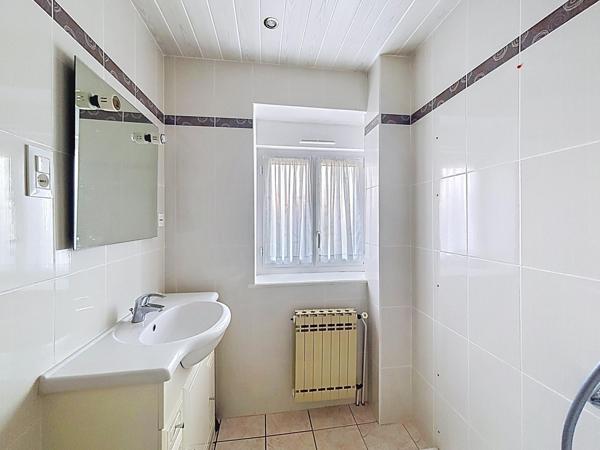 Appartement avec jardin et garage
