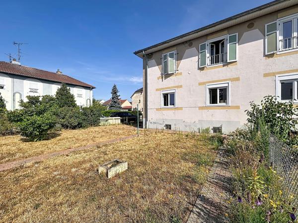 Appartement avec jardin et garage