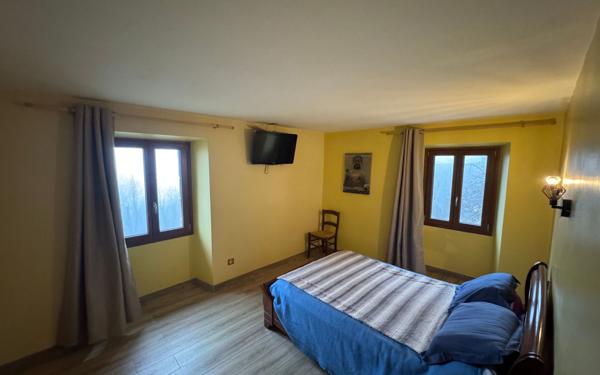 Maison à vendre    4 pièces •  Altier